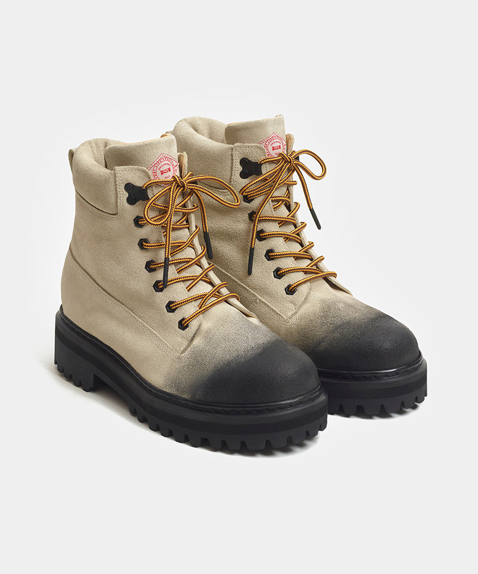 Suede Trashed Field Boot